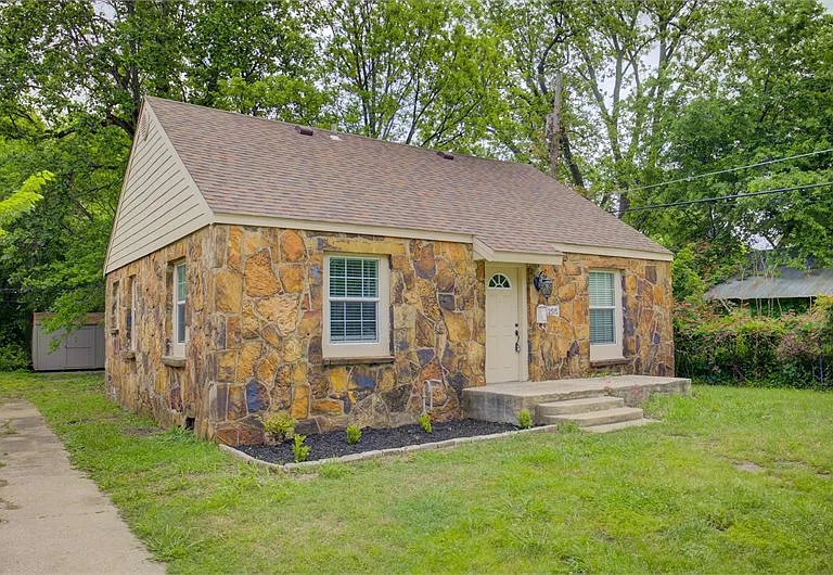 2515 N Garrison Ave — Photo 1