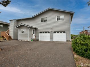 347 Sand Dune Avenue SW, Ocean Shores, WA 98569