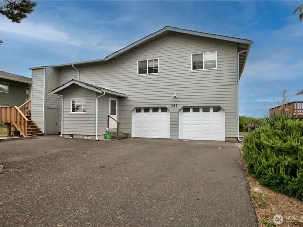 347 Sand Dune Avenue SW, Ocean Shores, WA 98569