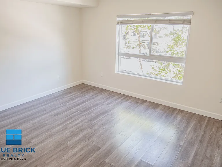4305 Laurel Canyon Blvd #202A — Photo 13