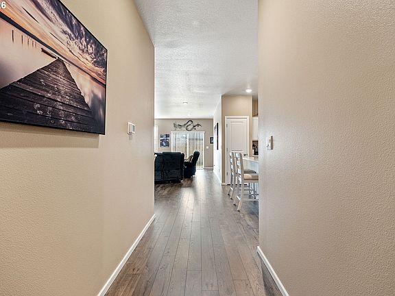 5th image of 2779 Fenya St