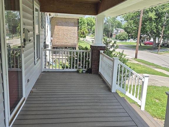 4th image of 154 Devonia Ave