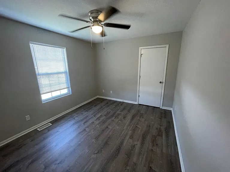 1421 Risen Star Ct — Photo 17