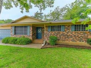 1032 Tower Dr, Cedar Hill, TX 75104