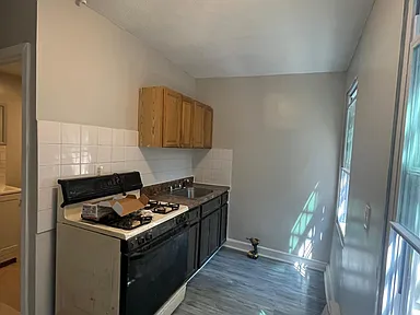 2 Bedrooms at 48 Essex St #1L, Paterson NJ — photo 1