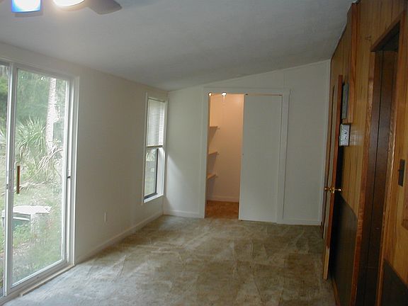 Cottage B den 