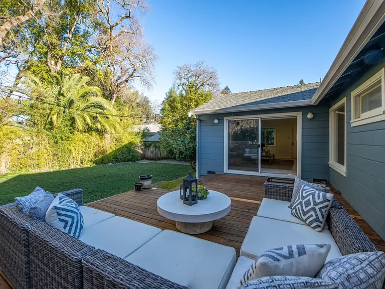1300 San Anselmo Ave — Photo 21