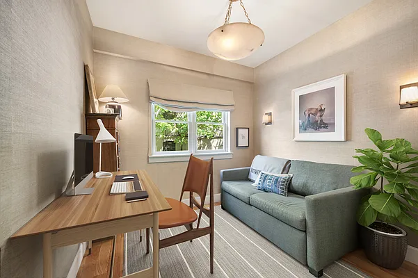 Sold by Compass | media 17