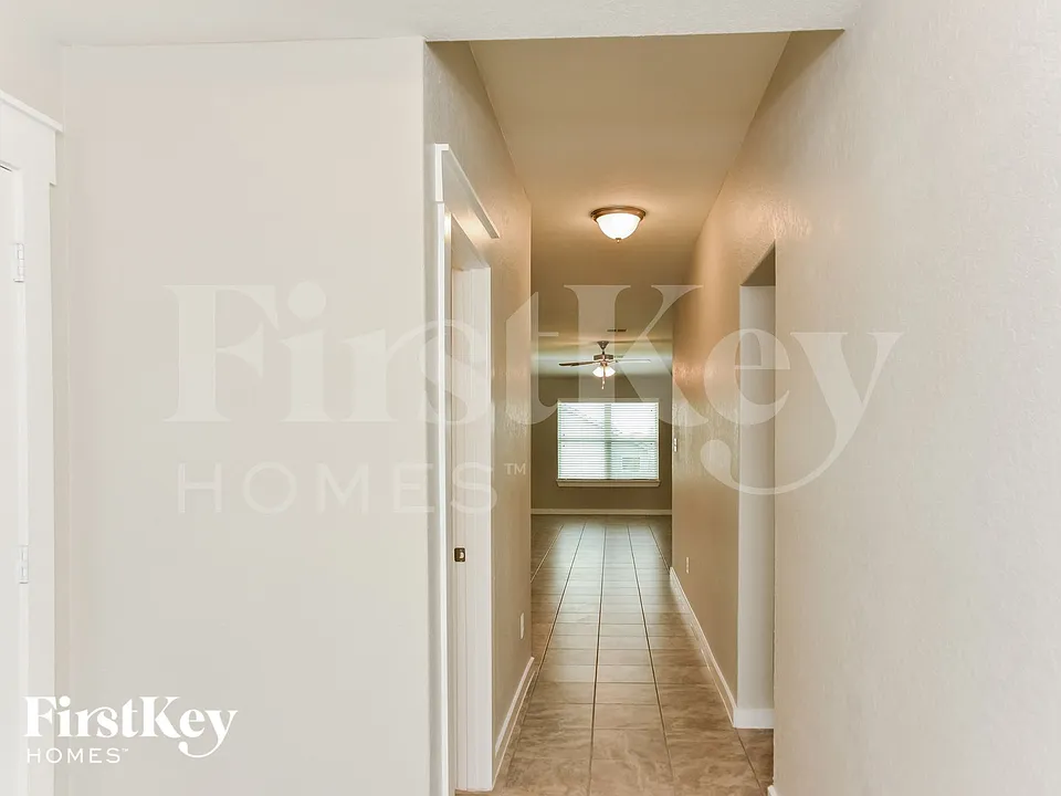 10518 Rosalina Loop