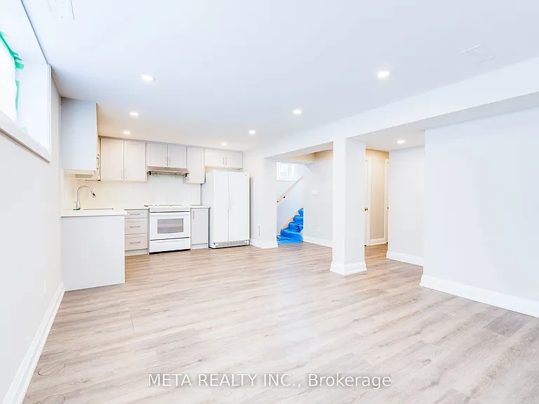 6 Fintona Ave #BSMNT — Photo 2