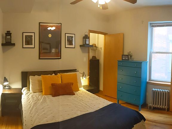 3rd image of 2105 W Lawrence Ave #1