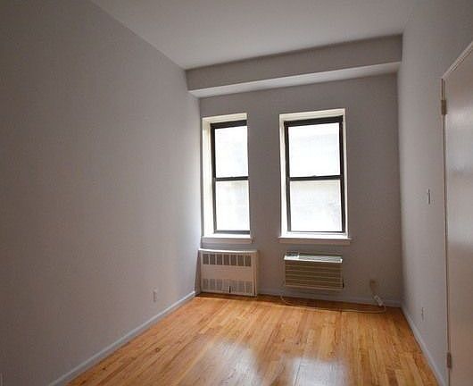 5th image of 207 E 15th St #1_J