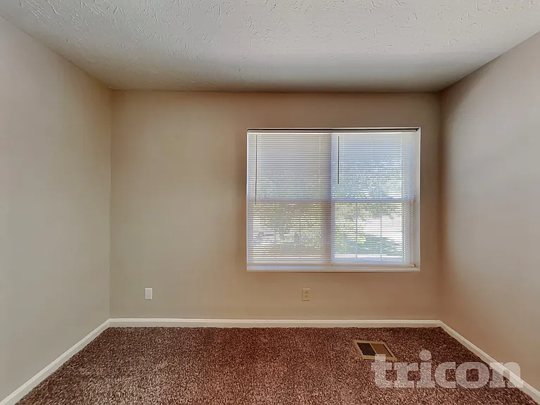 1809 Woodstream Ct — Photo 10