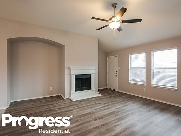 4th image of 1860 Serena Dr