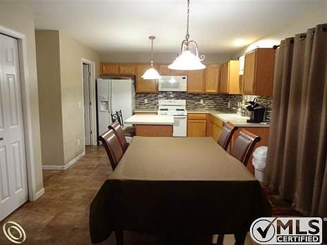 Dining Room.JPG