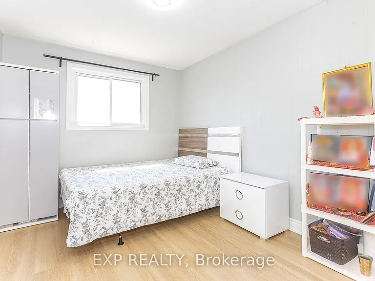 3270 Klaiman Dr — Photo 30