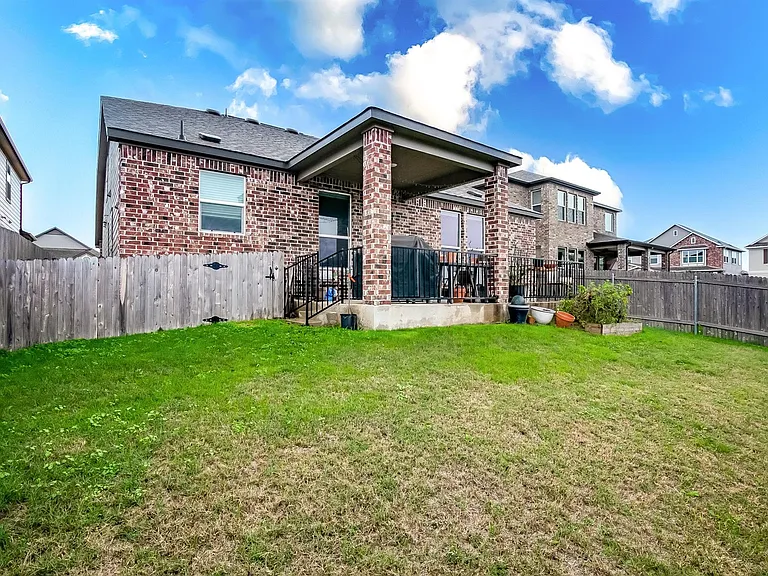 7616 Groundhog Way — Photo 31