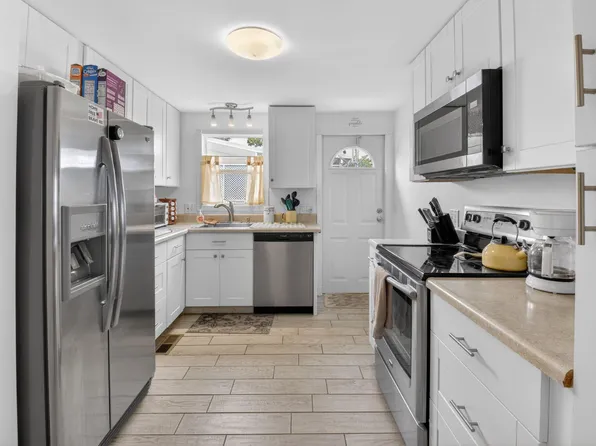 9020 Fomento Bay, Boynton Beach, FL 33436