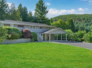 5725 Cranley Dr, West Vancouver, BC V7W 1S7