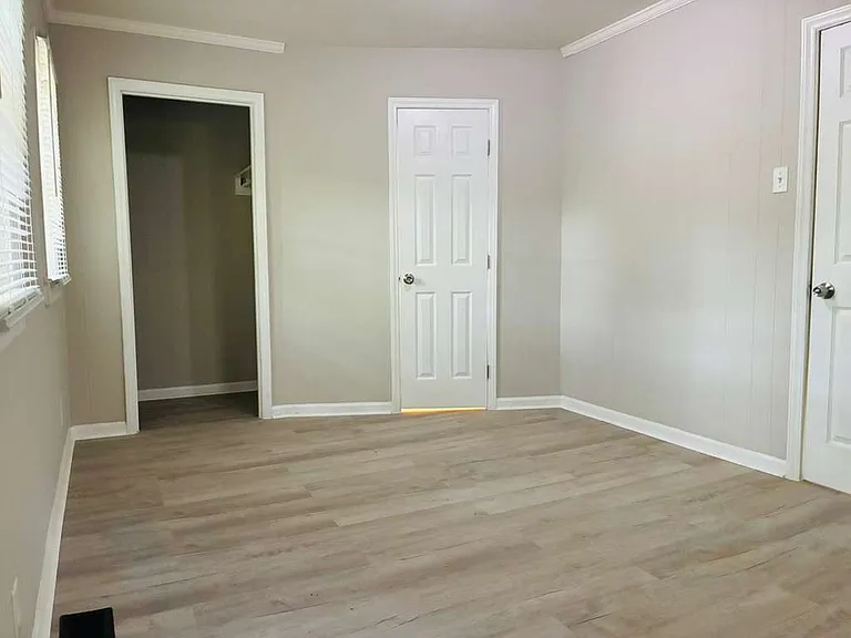 102 Plum Tree Ln — Photo 15