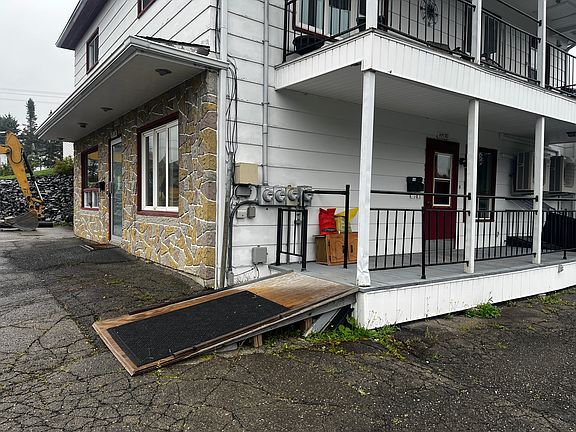 2nd image of 201 Fox St #103