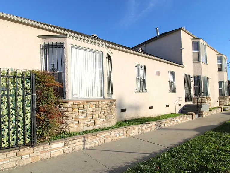 2816 W Vernon Ave — Photo 8