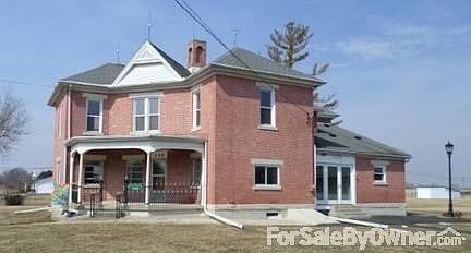 1st image of 400 W Main St