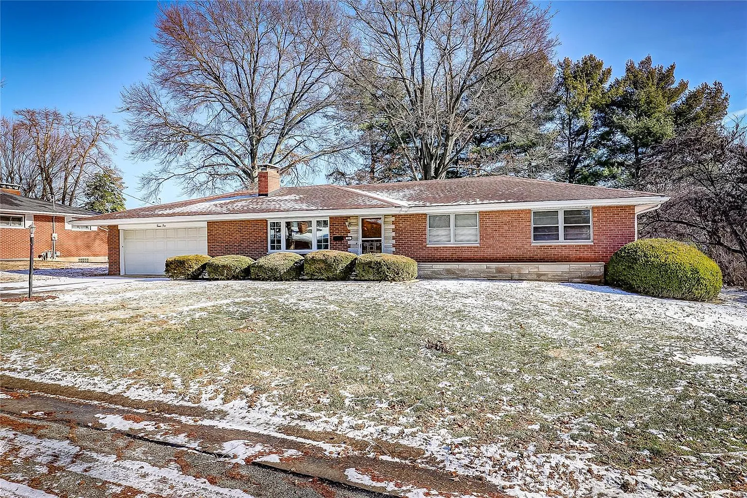 24 Saint Rose Dr photo 1