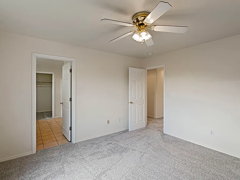 606 Valentine Dr — Photo 14