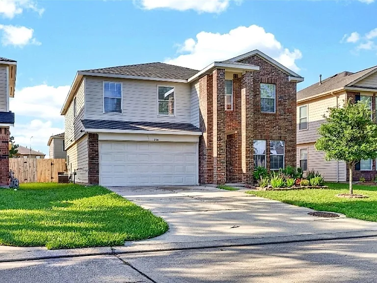 19014 Prairie Bluff Dr — Photo 2