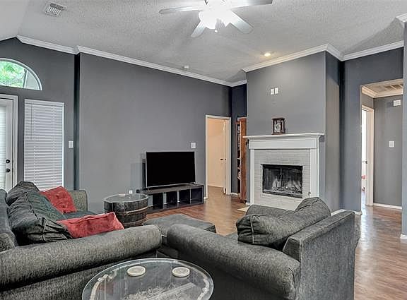 5th image of 1419 E Odneal St