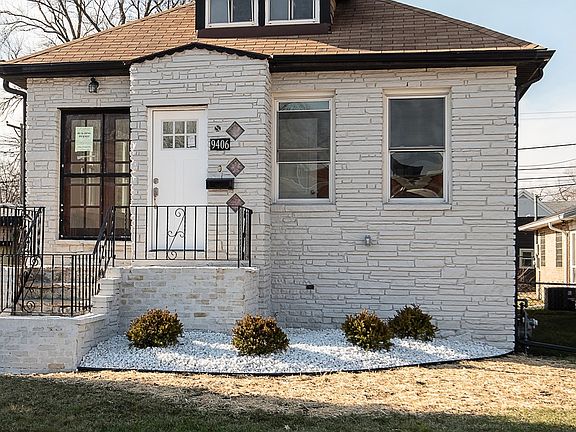 2nd image of 9406 S Spaulding Ave