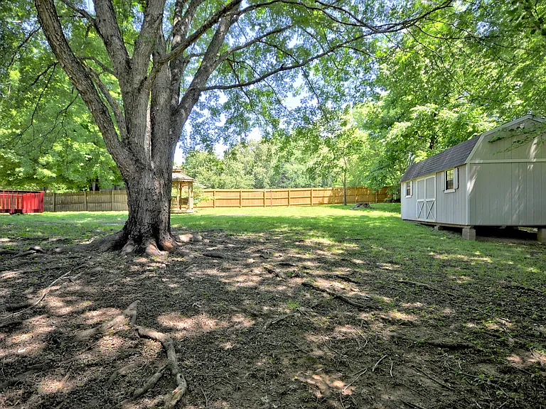 973 Hot Shot Dr — Photo 46