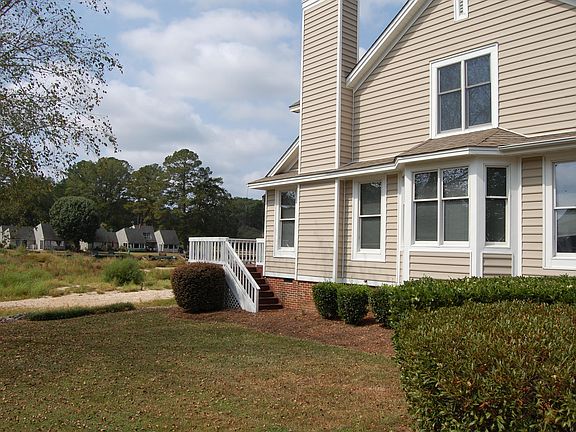 3rd image of 308 Dogwood Lndg