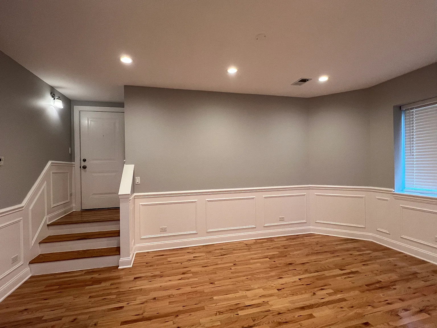 2 bed, 900 sqft, $1,800 — Photo 2