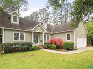 3067 Dupree Dr SW, Huntsville, AL 35801