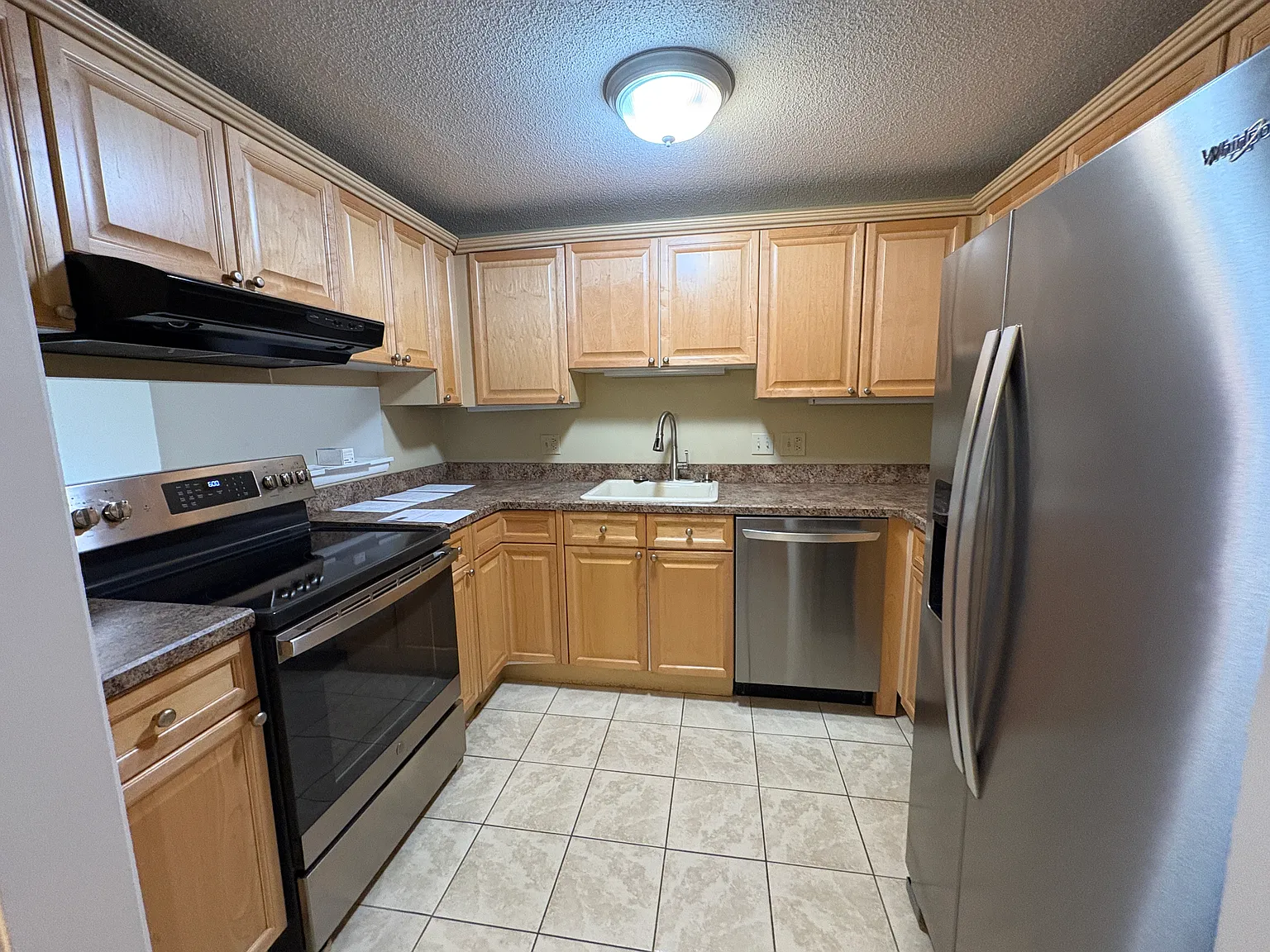 2 bed, 1.5 bath, 1337 sqft, $2,700 — Photo 4