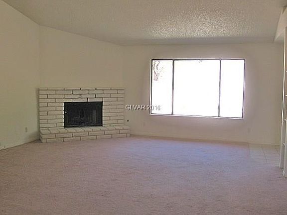 2nd image of 1886 Elderberry Pl