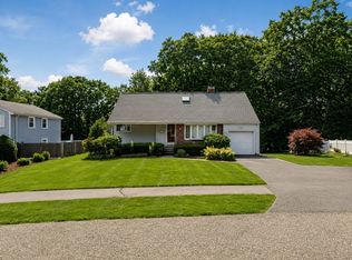 17 Retrop Rd, Natick, MA 01760