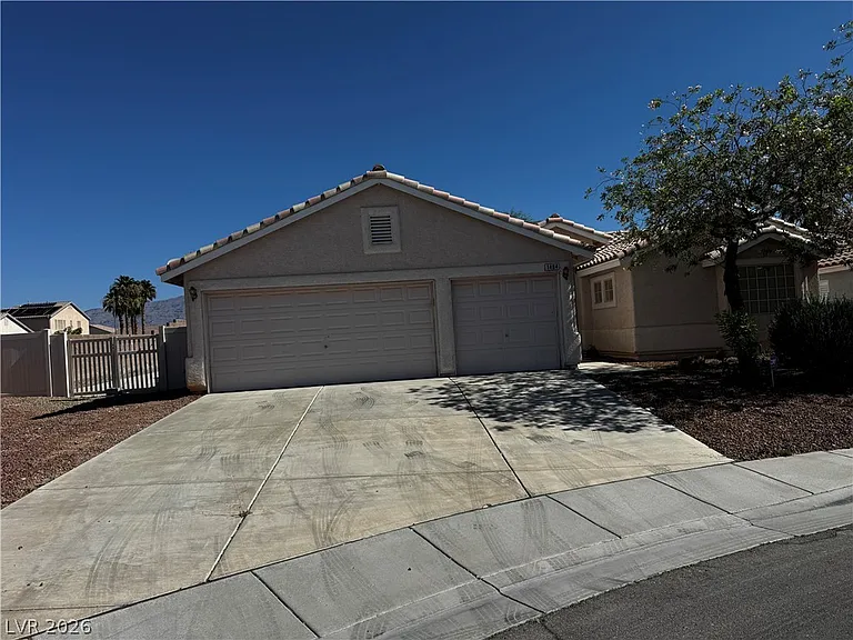 1404 Laughing Larkspur Ave — Photo 3