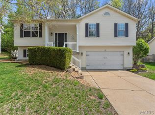 164 Keystone Dr, Fenton, MO