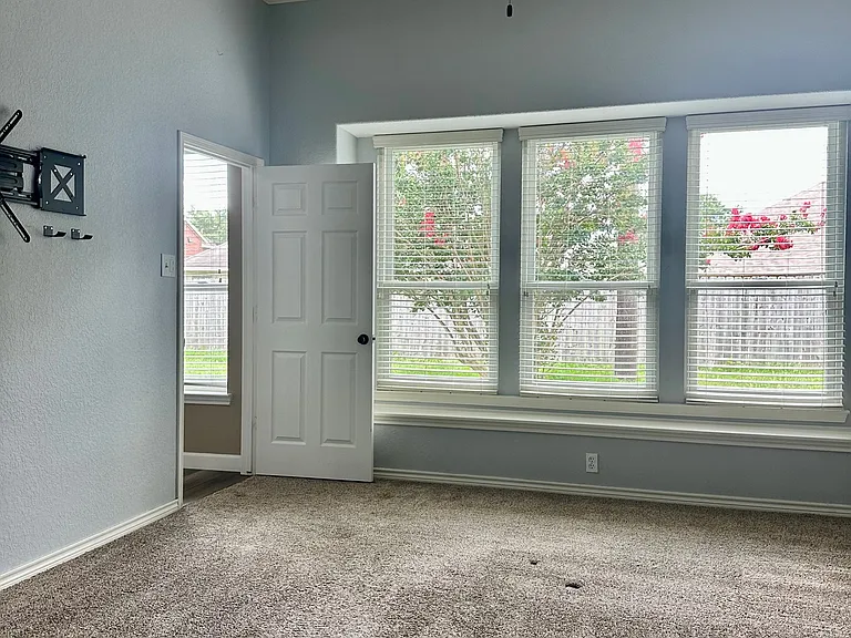 3731 Lauderwood Ln — Photo 18