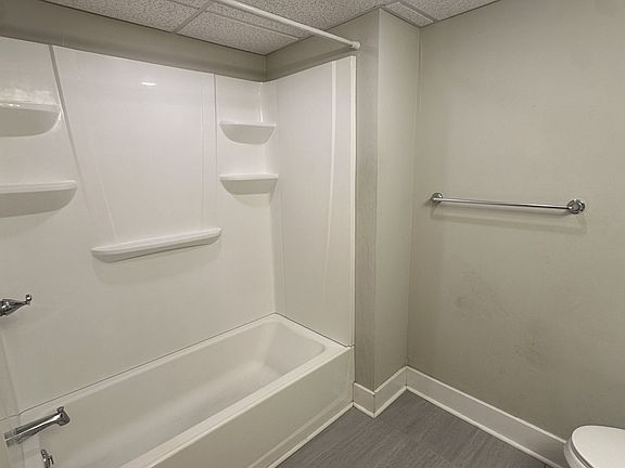 5th image of 125 Dove St #Basement