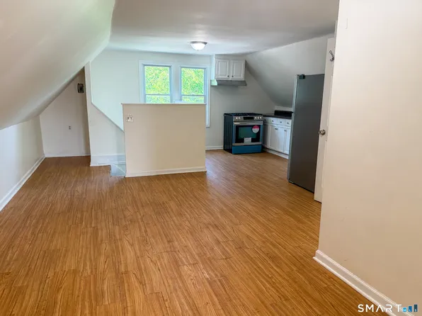 1004 Hancock Ave #3, Bridgeport, CT 06605