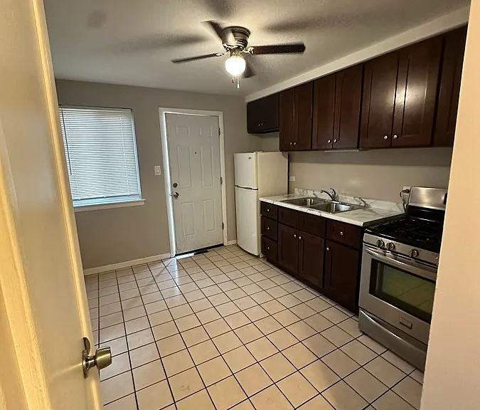 2800 Burr Oak Ave — Photo 10