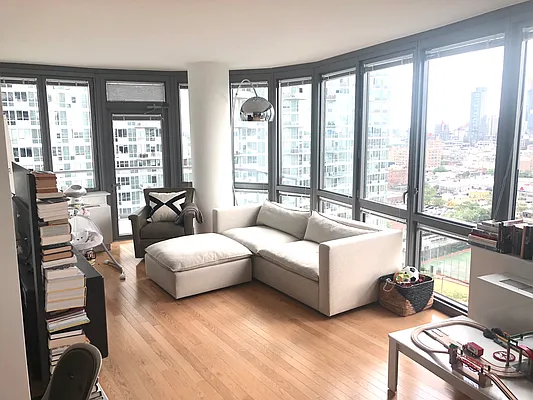 Rented by Nest Seekers International | media 6