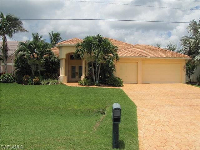 1st image of 3932 SW 27th Ct