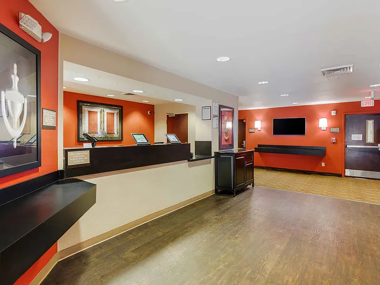 Lobby and Guest Check-in