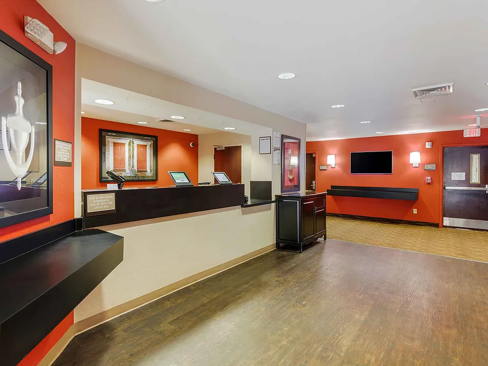 Lobby and Guest Check-in