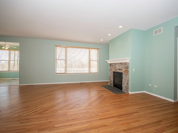 3rd image of 12251 Cherry Hill Ln